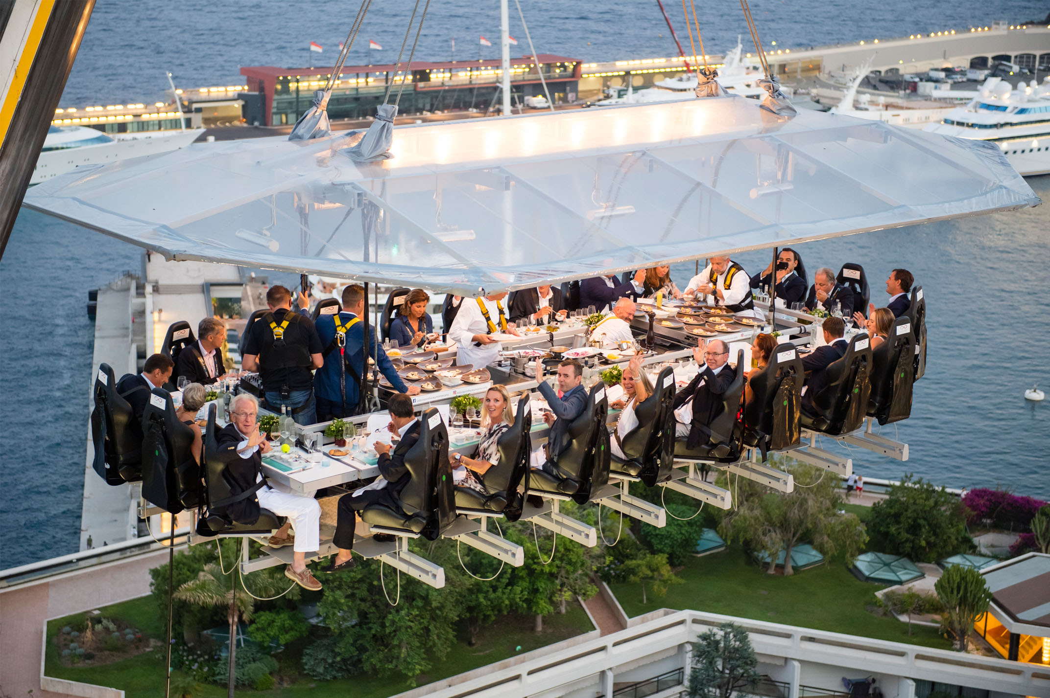 dinner-in-the-sky-monte-carlo-welcome